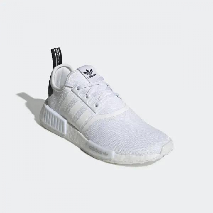 adidas-kadin-beyaz-spor-ayakkabi-nmd-r1-gy6067-resim-4466.jpg